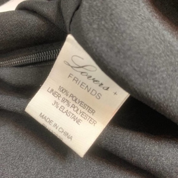 NWT lovers + friends flared leg sequin shorts - Picture 5 of 6